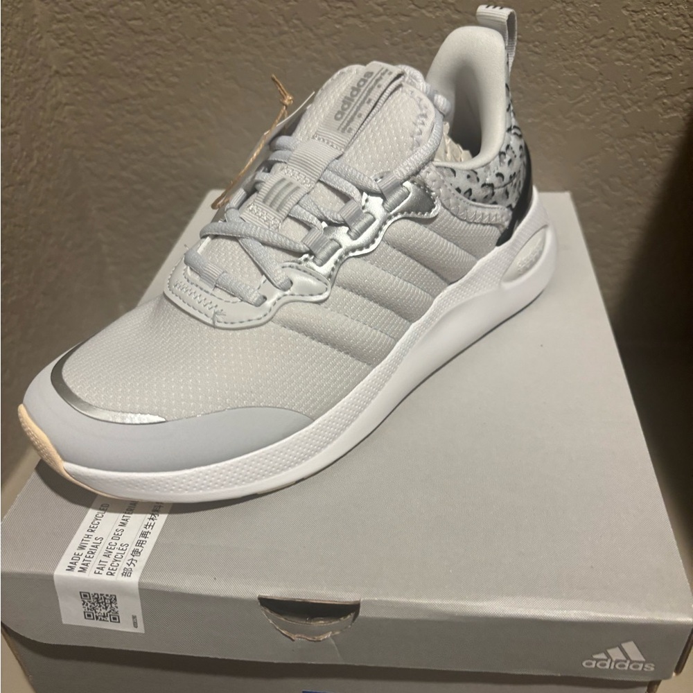 Adidas PureMotion Super (new womens size 6)